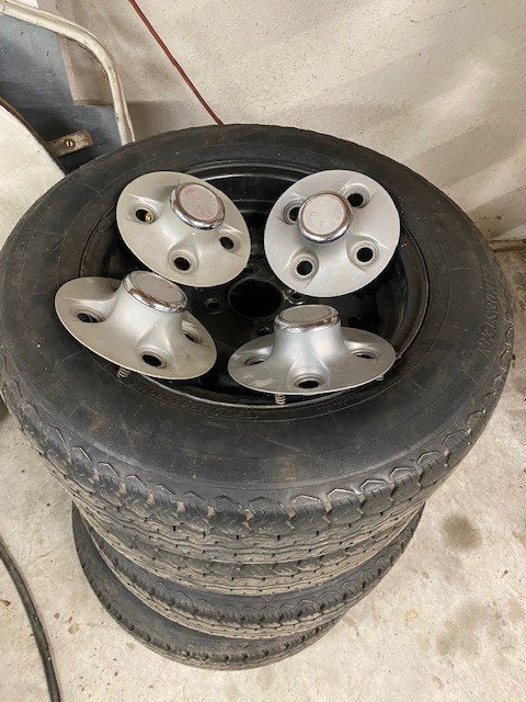 Jantes + pneus Triumph TR6  (OK pour 4-5-6), 15 pouces, Véhicule de tourisme, Pneus été, 185 mm