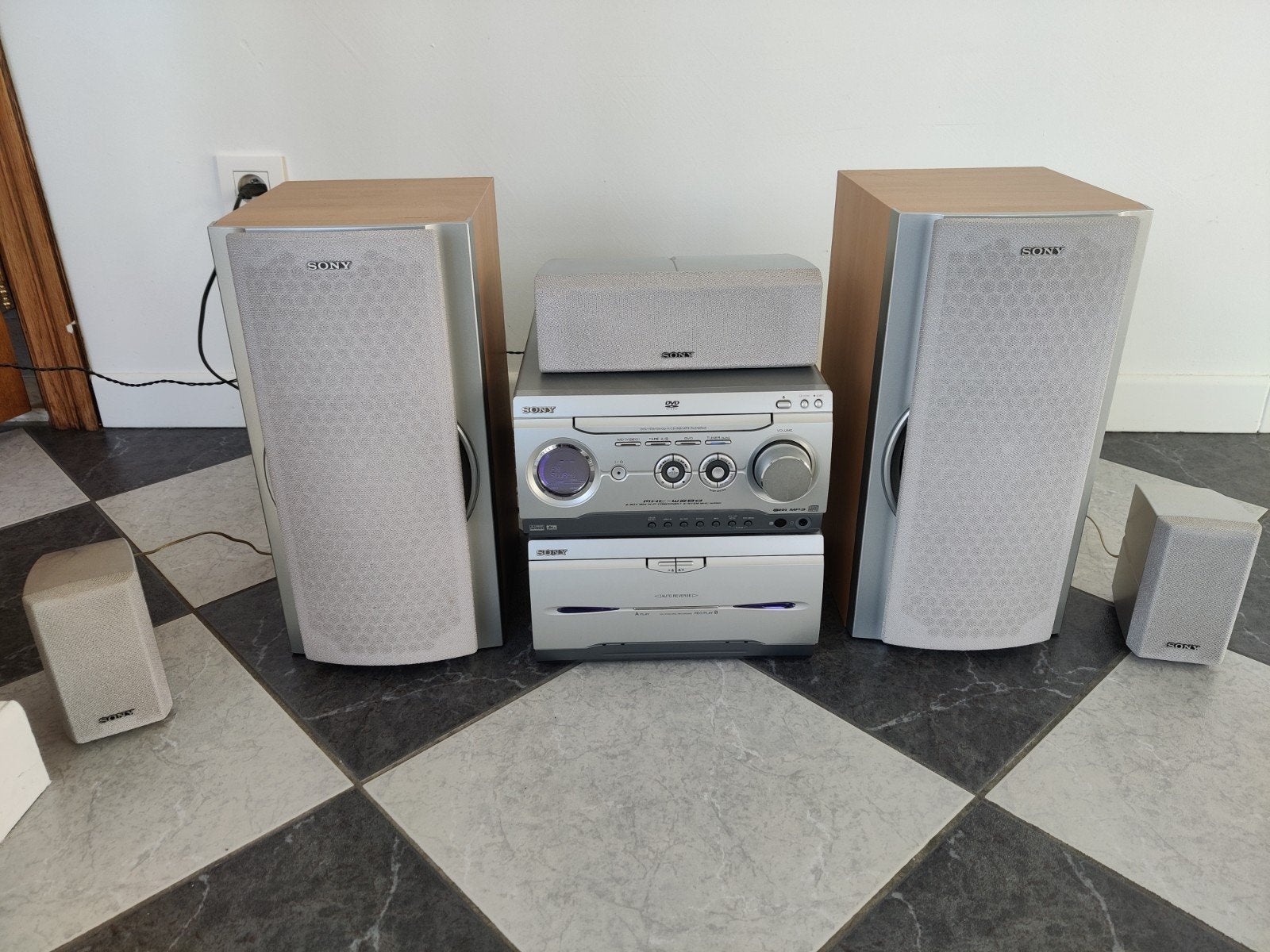 Sony MHC-W280 radio (incl dvd, CD, ...), Audio, Tv en Foto, Stereoketens, Ophalen, Sony