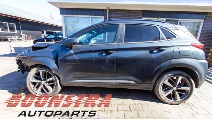 Portier 4Deurs links-achter van een Hyundai Kona (Kona 17-), Gebruikt, -, Deur, -
