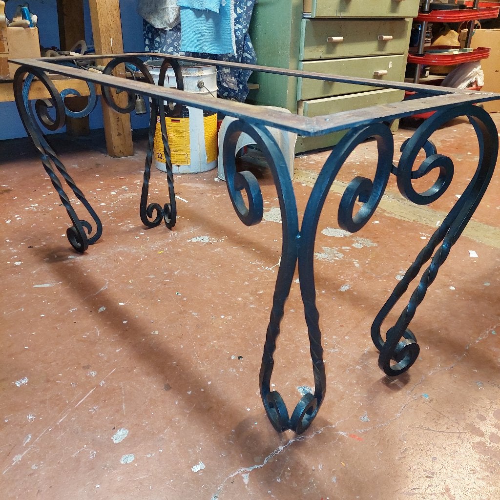 Pied en fer forgé, Enlèvement, Utilisé, Métal