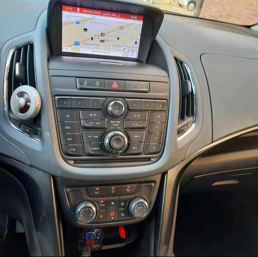 Opel zafira 1.4 Benzine euro 6b, Auto's, Zwart, Overige kleuren, Overige bekleding, 5 deurs
