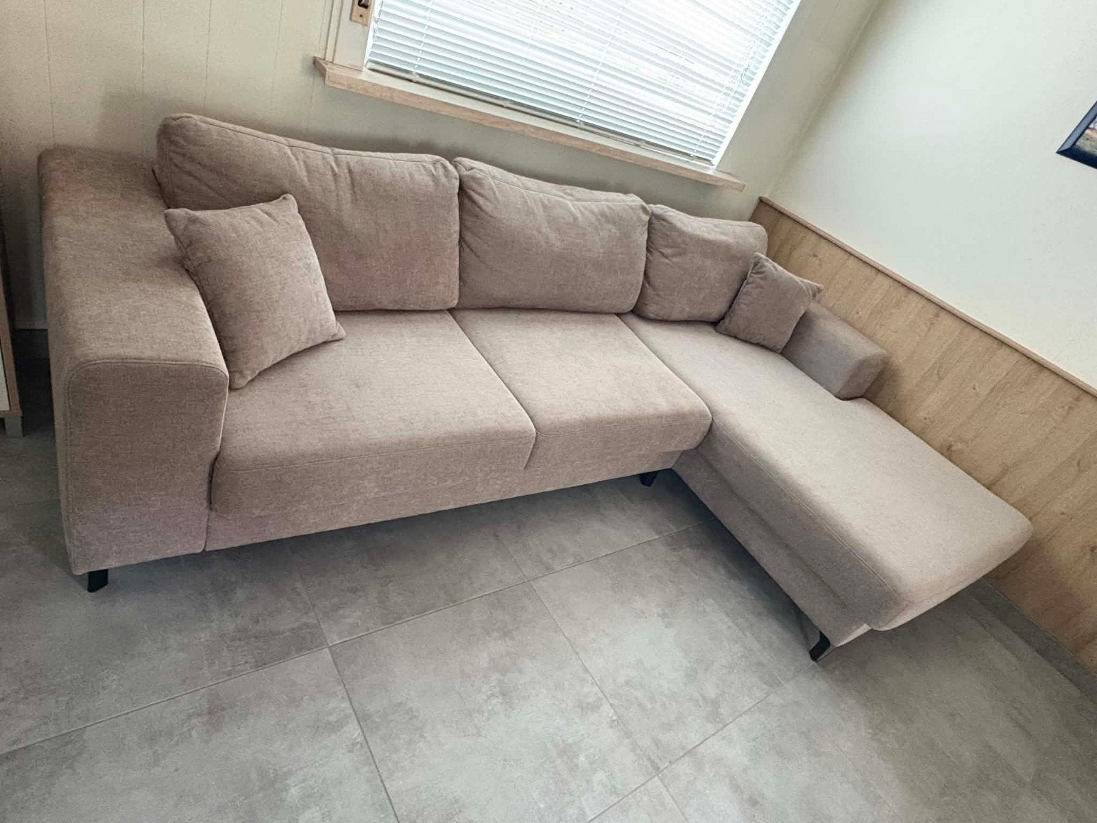 Mooie zithoek met longchair, Ophalen