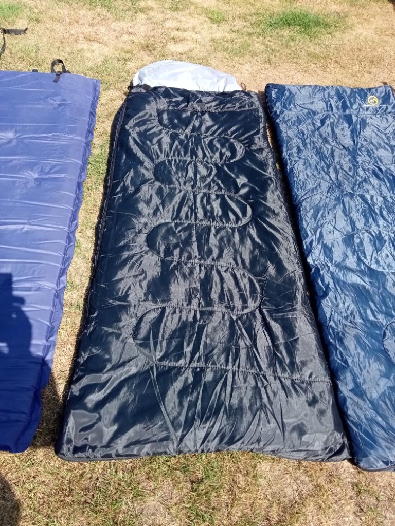 Slaapzak,luchtmatras,,slaapmat ,campingstoel, Ophalen, Zo goed als nieuw