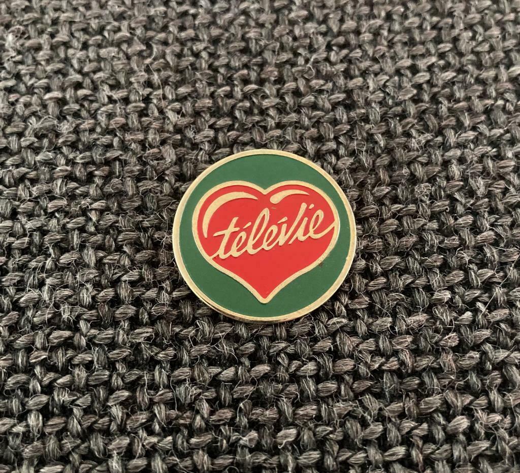 PIN - TÉLÉVIE, Collections, Envoi, Utilisé, Autres sujets/thèmes, Insigne ou Pin's