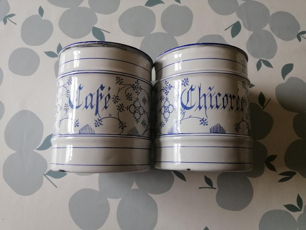2 pots en émail café et chicorée, Enlèvement ou Envoi