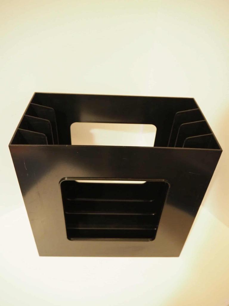 Vintage zwarte platenhouder door Wittner, 1970s, Enlèvement, Maison et Meubles