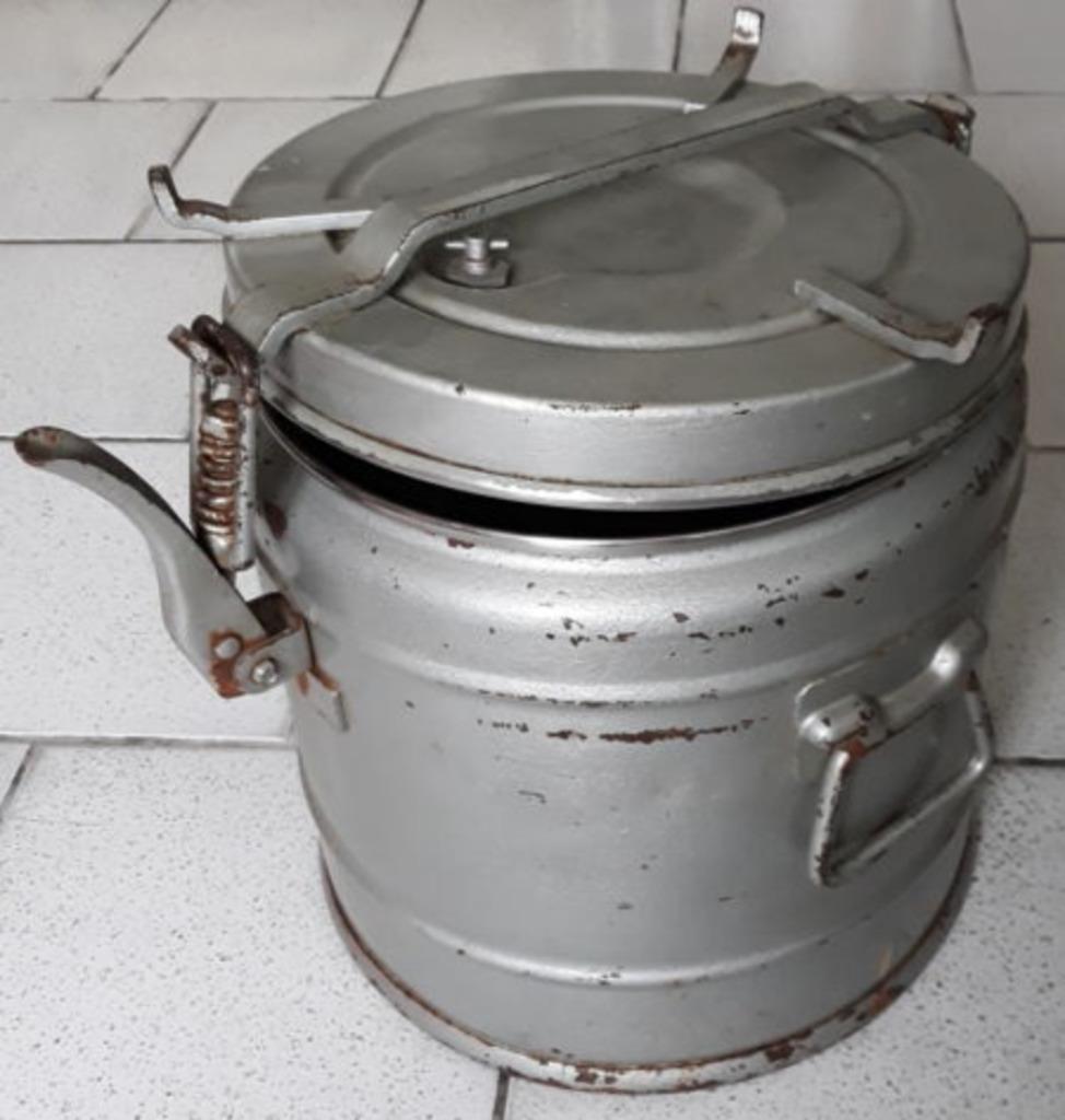 container, Enlèvement