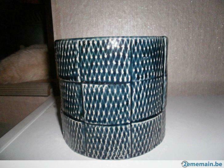plusieurs  pots de fleurs  en faience, Neuf, Intérieur