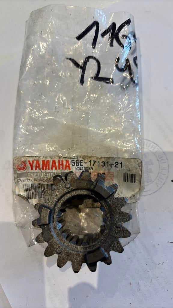 5BE-17131-21 Pignon YZF426 Yamaha, Enlèvement ou Envoi, Neuf