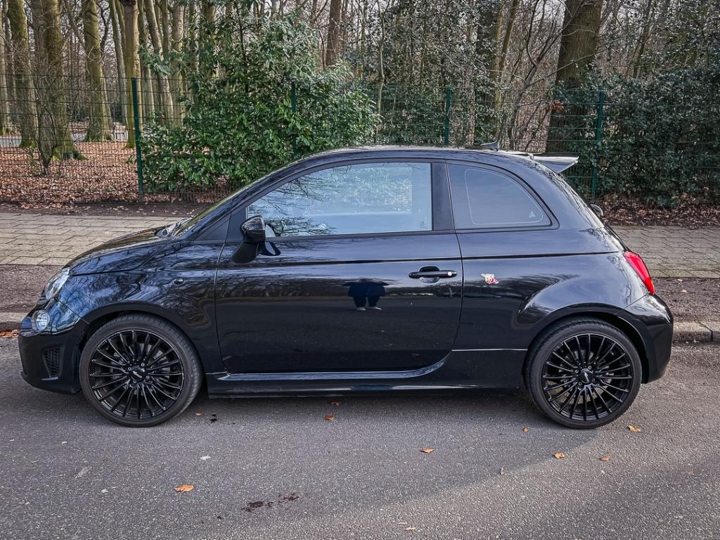 Te koop: Zeer nette Abarth 595 — Incl. onderhoud! (30/06), Auto's, Abarth, Particulier, ABS, Airbags, Airconditioning, Apple Carplay