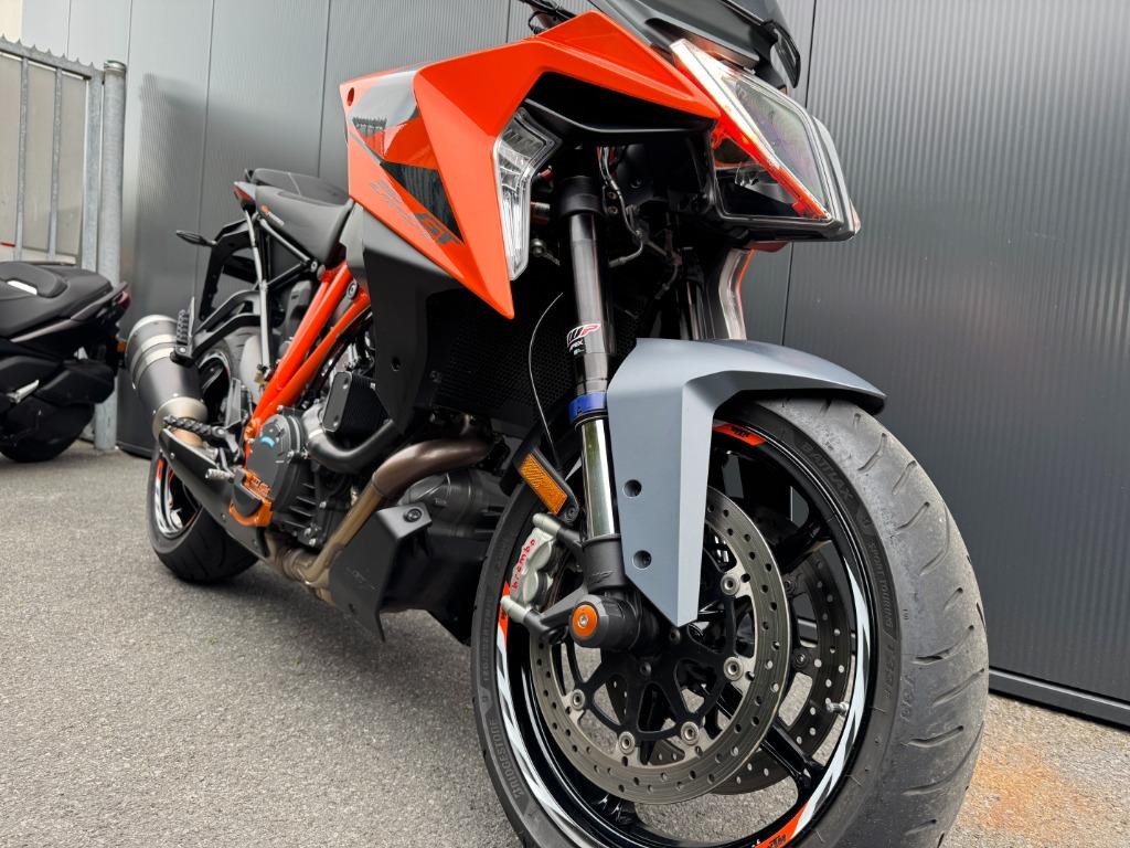 KTM - 1290 SUPER DUKE GT, Motoren, 2 cilinders, Motorrijbewijs A, Bedrijf, Meer dan 35 kW
