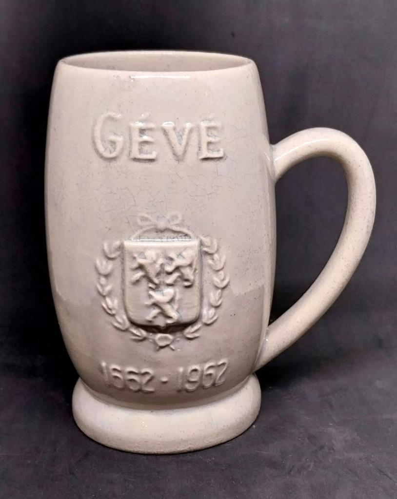 chope GéVé datée 1662-1962, Collections, Marques de bière, Enlèvement ou Envoi