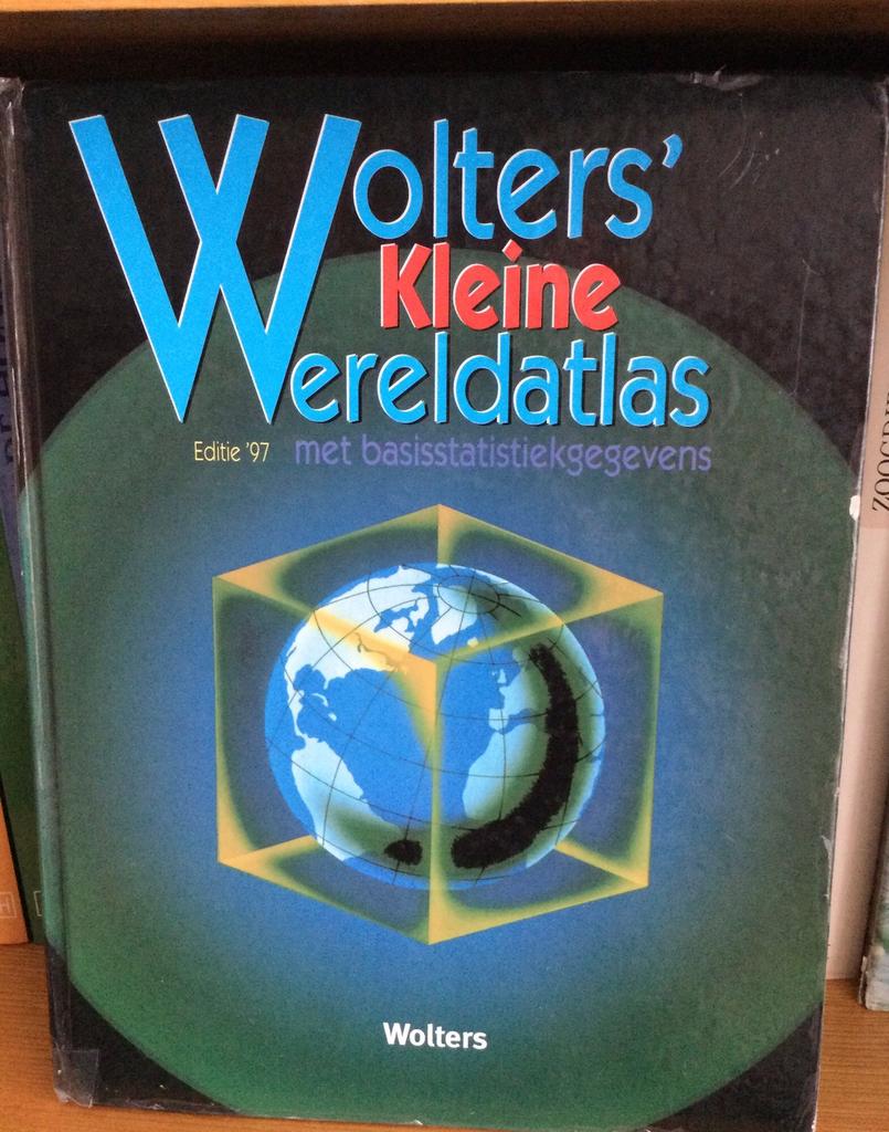 Wolters’ kleine wereldatlas, Boeken, Ophalen of Verzenden, Gelezen