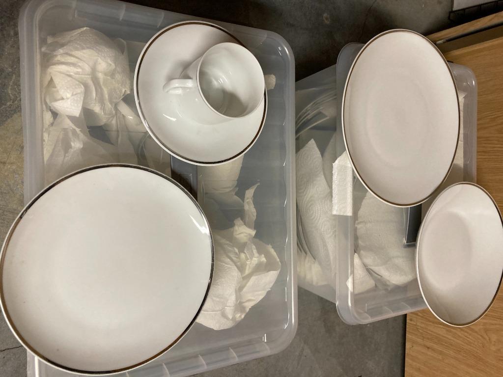 Volledig eetservies, Ophalen, Overige materialen, Zo goed als nieuw, Overige stijlen