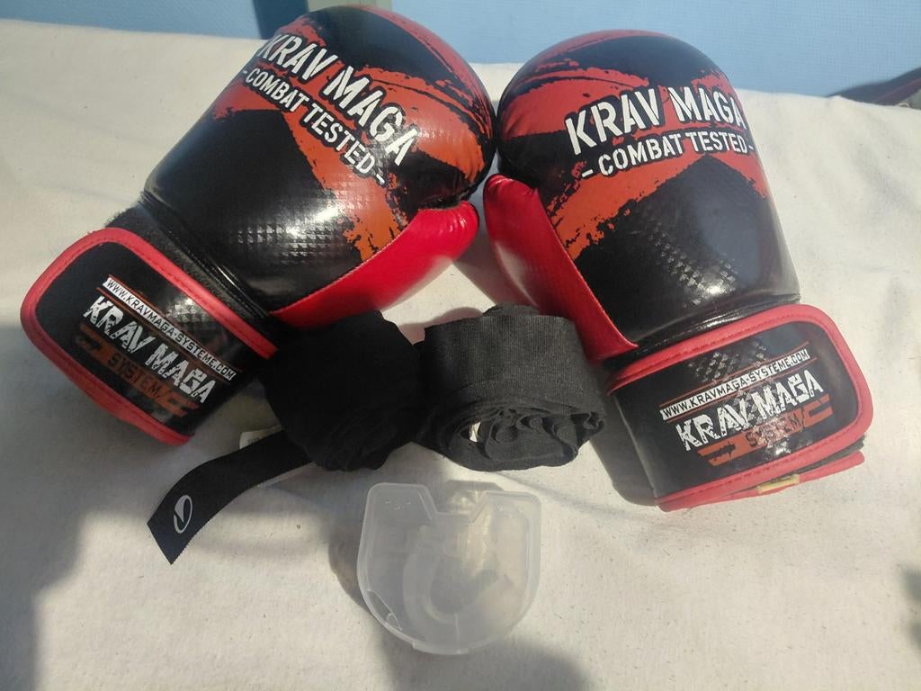 Gants de Krav Maga á vendre en tres bon etat., Enlèvement