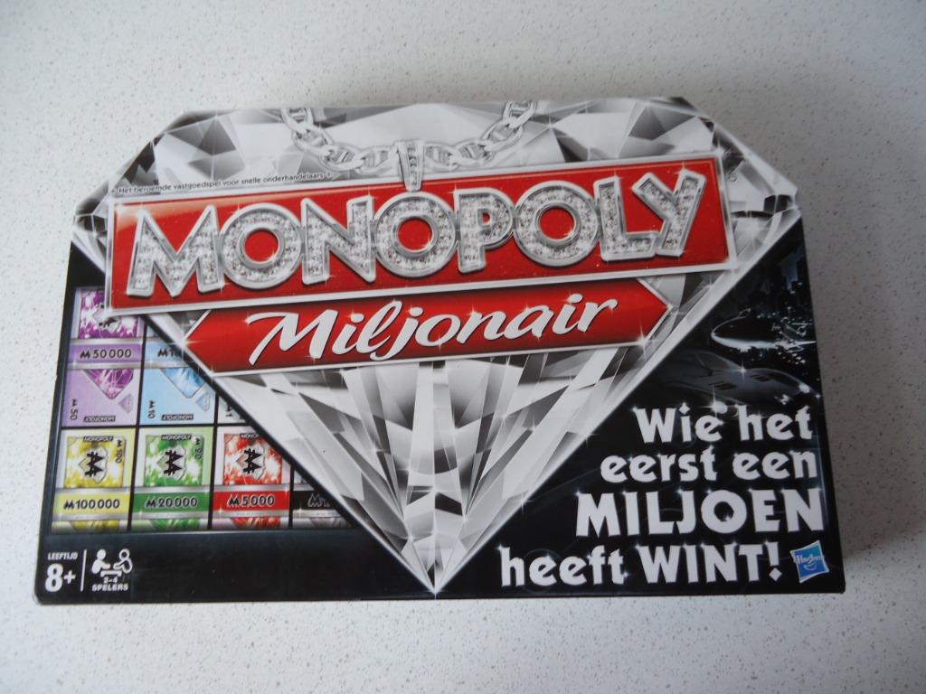 "Monopoly Miljonair" van Hasbro in goede staat !, Vijf spelers of meer, Ophalen of Verzenden, Gebruikt, Hasbro