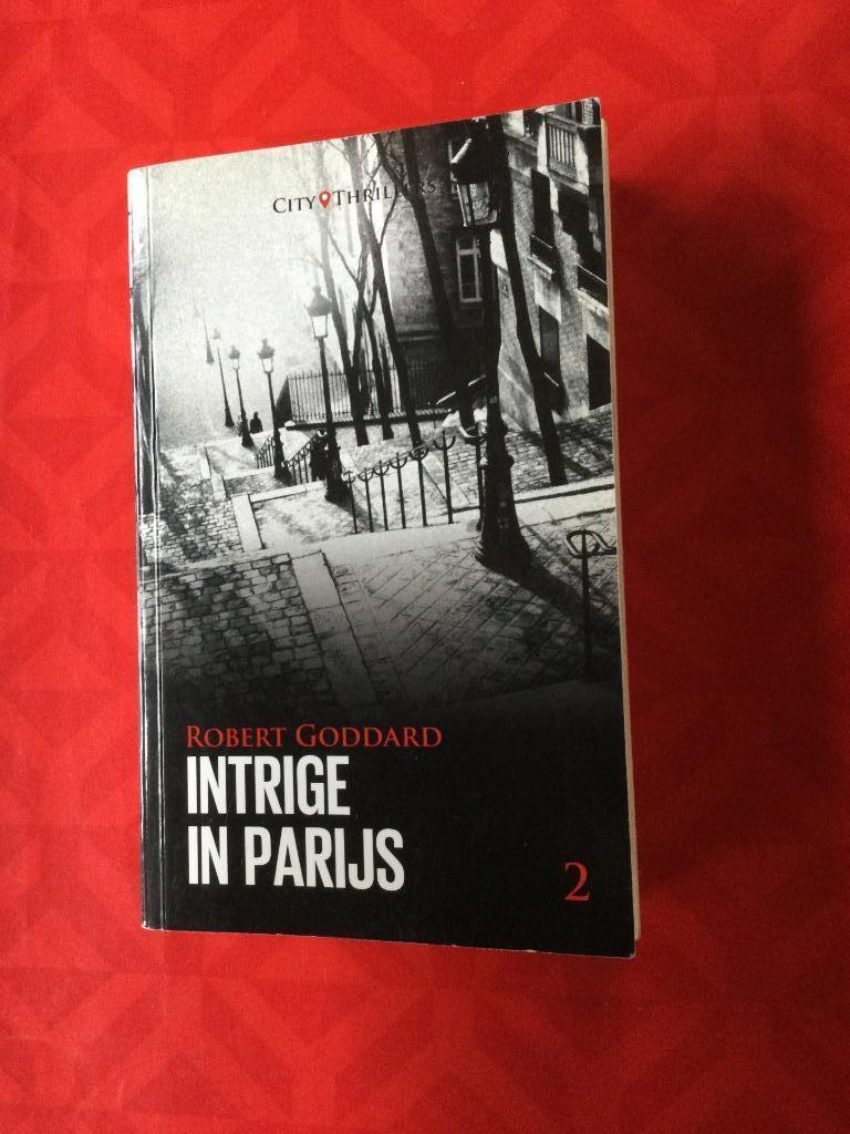 Intrige in Parijs, Gelezen, Europa overig, Ophalen of Verzenden, Robert Goddard