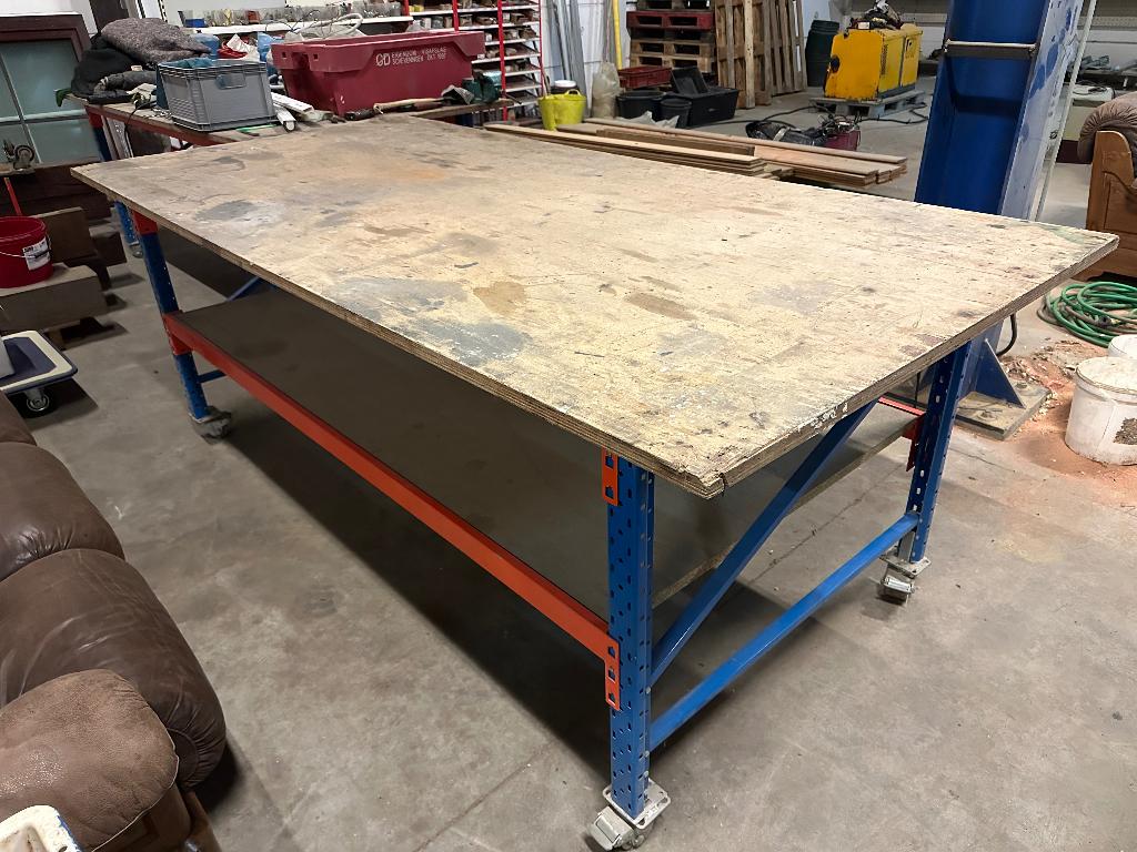 Werkbank & Inpaktafel, verrijdbaar. 2,50m x 1,22m, Ophalen, Gebruikt, 120 tot 170 cm