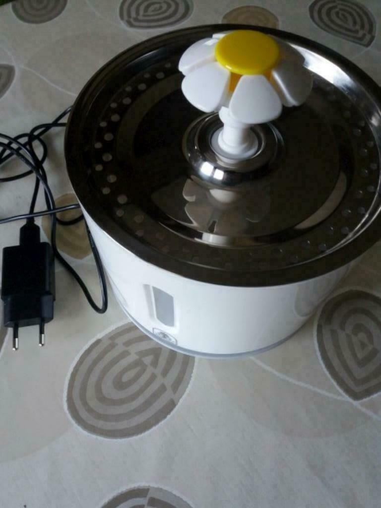 Drinkfontein kat/hond met led-verlichting NIEUW, Ophalen, Nieuw