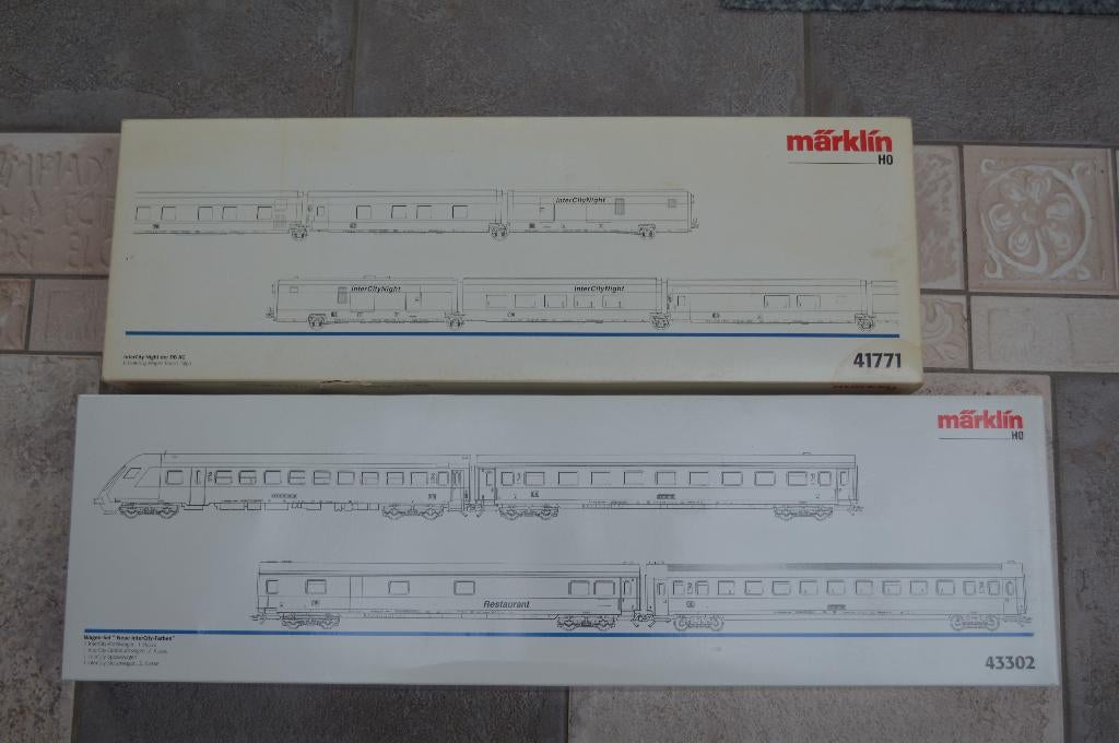 Märklin 41771 & 43302 : 2sets intercity wagons, Hobby en Vrije tijd, Wisselstroom, Wagon, Ophalen of Verzenden, Zo goed als nieuw