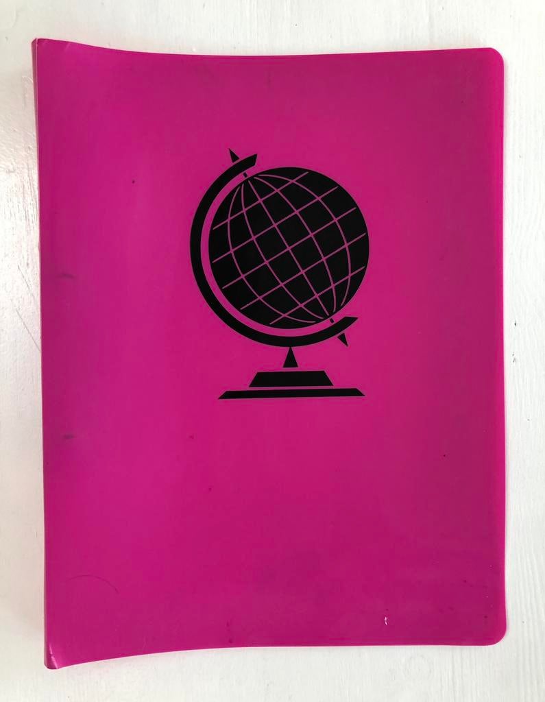 Couverture rose A4 avec globe, Enlèvement ou Envoi, Utilisé