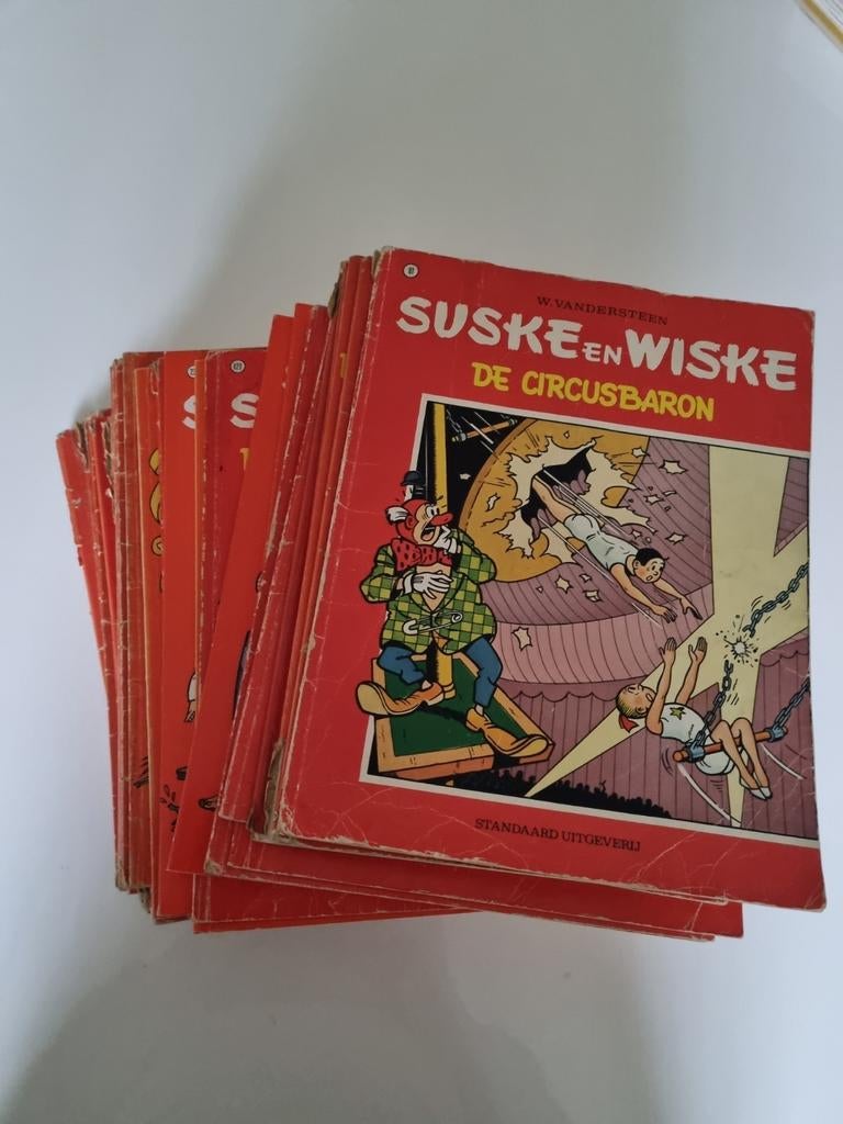 30-tal strips van Suske en Wiske, Gelezen, Willy Vandersteen, Ophalen of Verzenden, Meerdere stripboeken