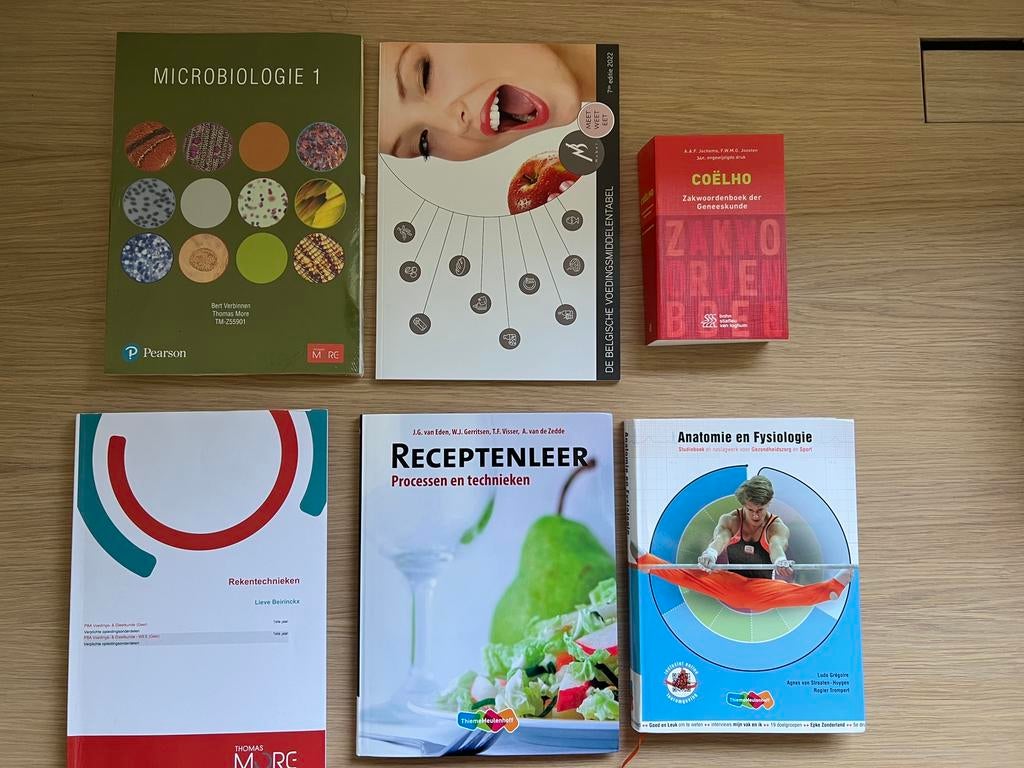 Studieboeken voor dietisten 1ste leerjaar., Boeken, Ophalen, Zo goed als nieuw