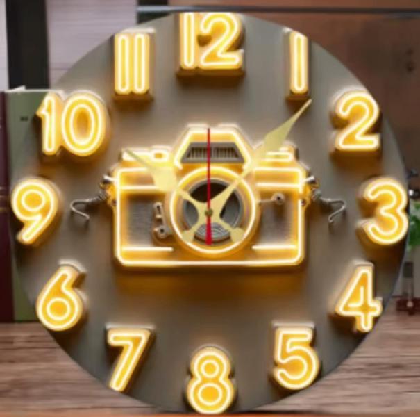 Ronde wandklok van hout Gele Camera (25cm), Enlèvement ou Envoi, Neuf, Horloge murale
