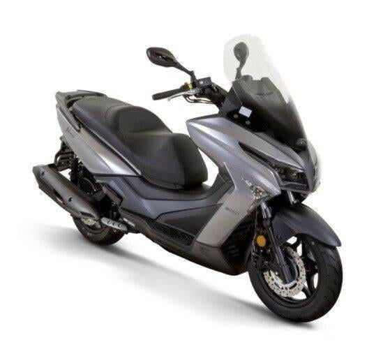 Kymco XTown 300, Scooter, 300 cc, Kymco, Bedrijf