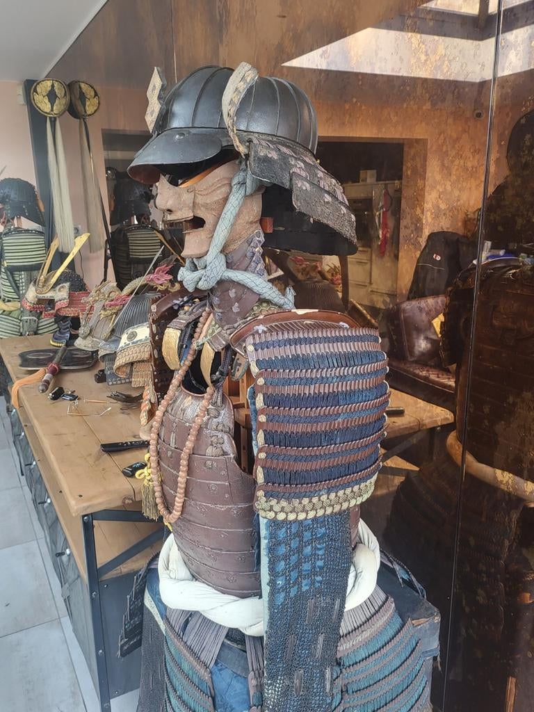 Authentique armure de Samourai yoroi +/- 425 ans, Enlèvement ou Envoi, Autres, Épée ou sabre
