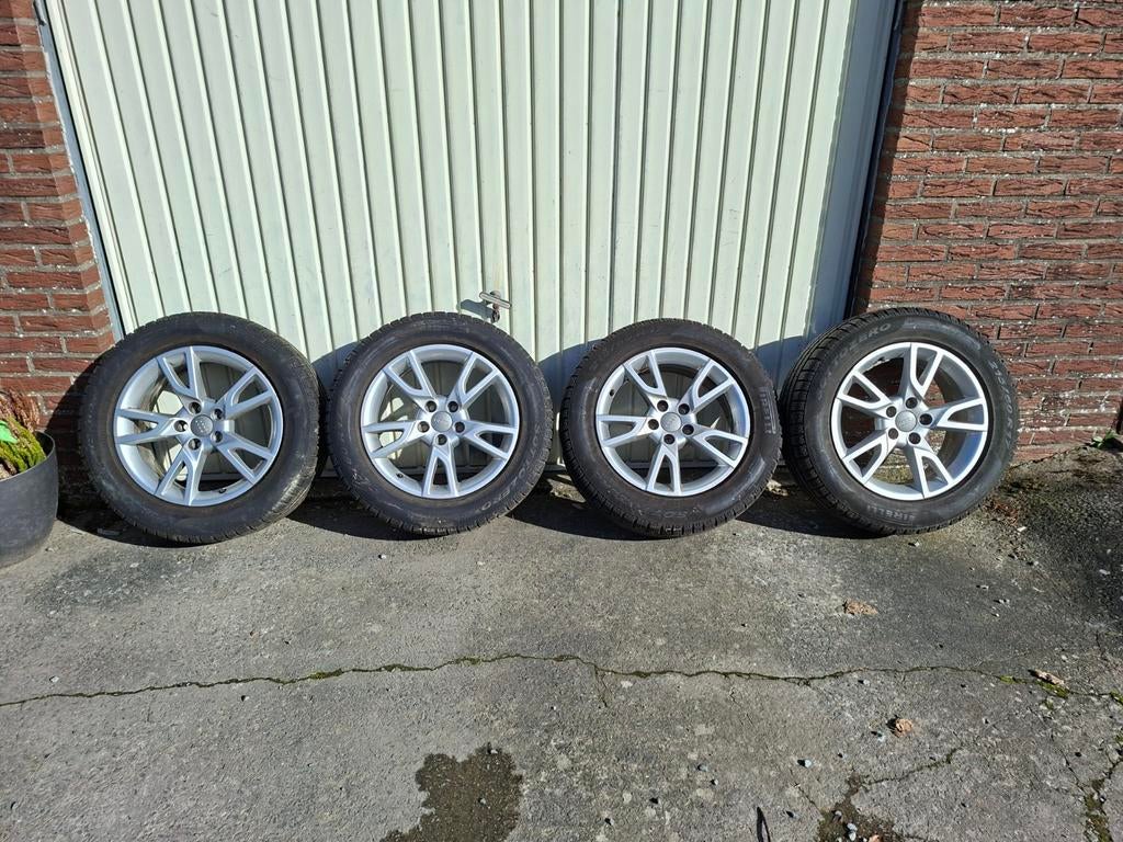 4 winterbanden, 5000km mee gereden., Auto-onderdelen, Banden en Velgen, Ophalen, Winterbanden, Band(en)