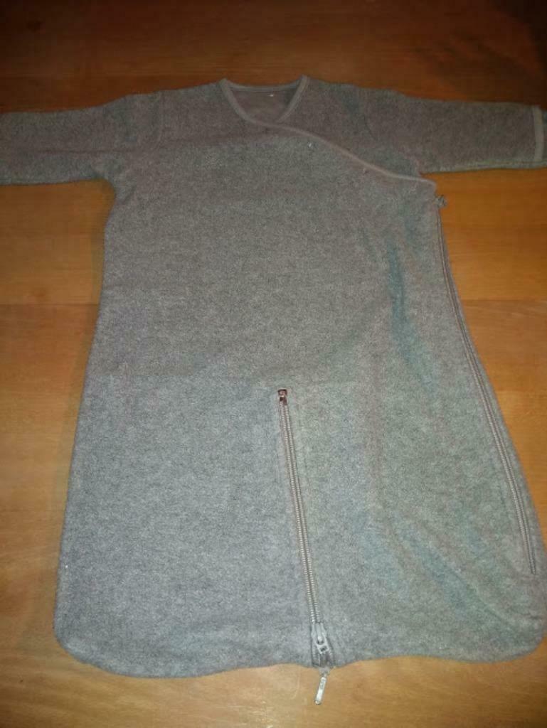 Grijs slaapzakje-babypakje, Ophalen of Verzenden, Zo goed als nieuw, Minder dan 70 cm, Slaapzak