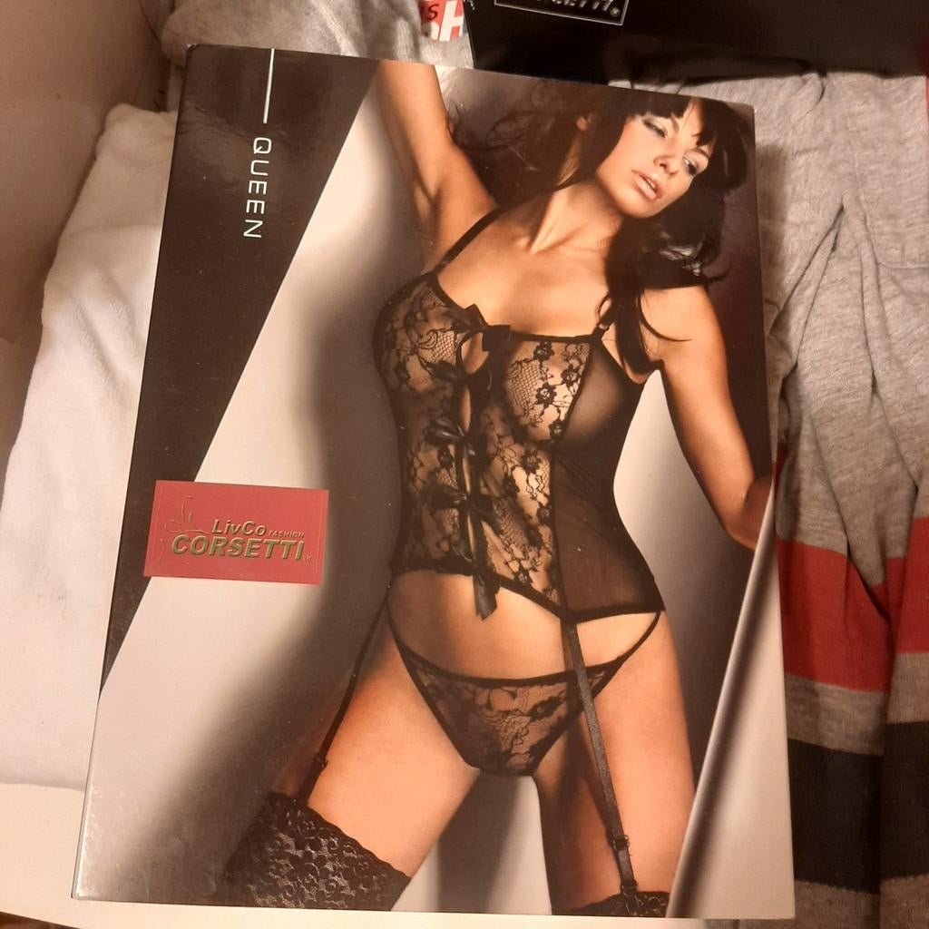 Nieuw ens.Jarreteltopje met string. S/M in origineel doosje, Livco corsetti exclusive, Verzenden, Zwart, Setje
