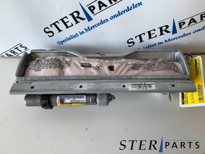Knie airbag van een Mercedes C-Klasse, Gebruikt, -, Ophalen of Verzenden, -