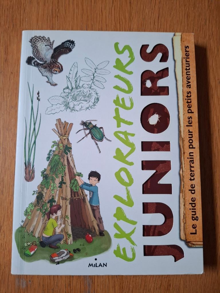 Livre "Explorateurs juniors" Editions Milan, Livres, Enlèvement, Comme neuf, Éditions Milan