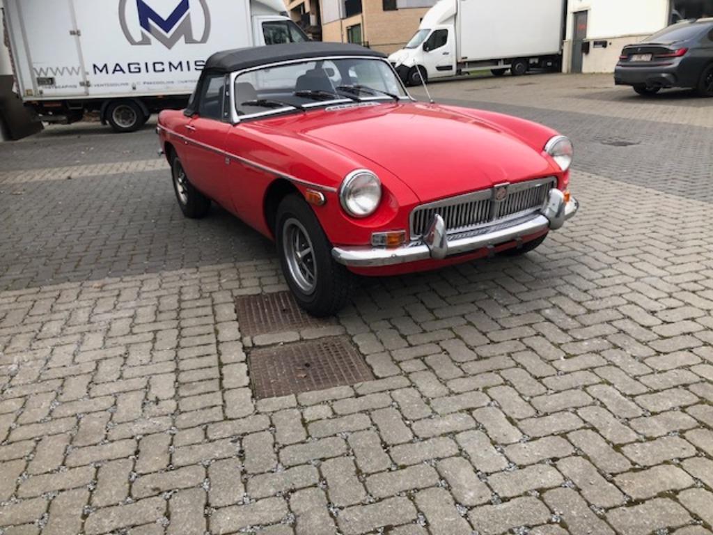 Roadster MGB en bon état, bonne affaire..., Rouge, Achat, Entreprise, Boîte manuelle