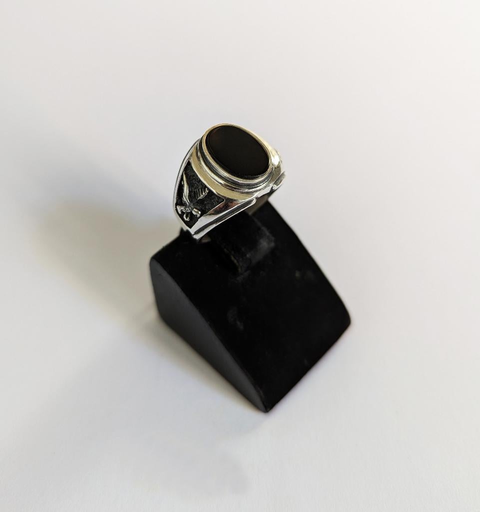 Zilveren herenring met zwarte onyx, 20 of groter, Heer, Nieuw, Ophalen of Verzenden