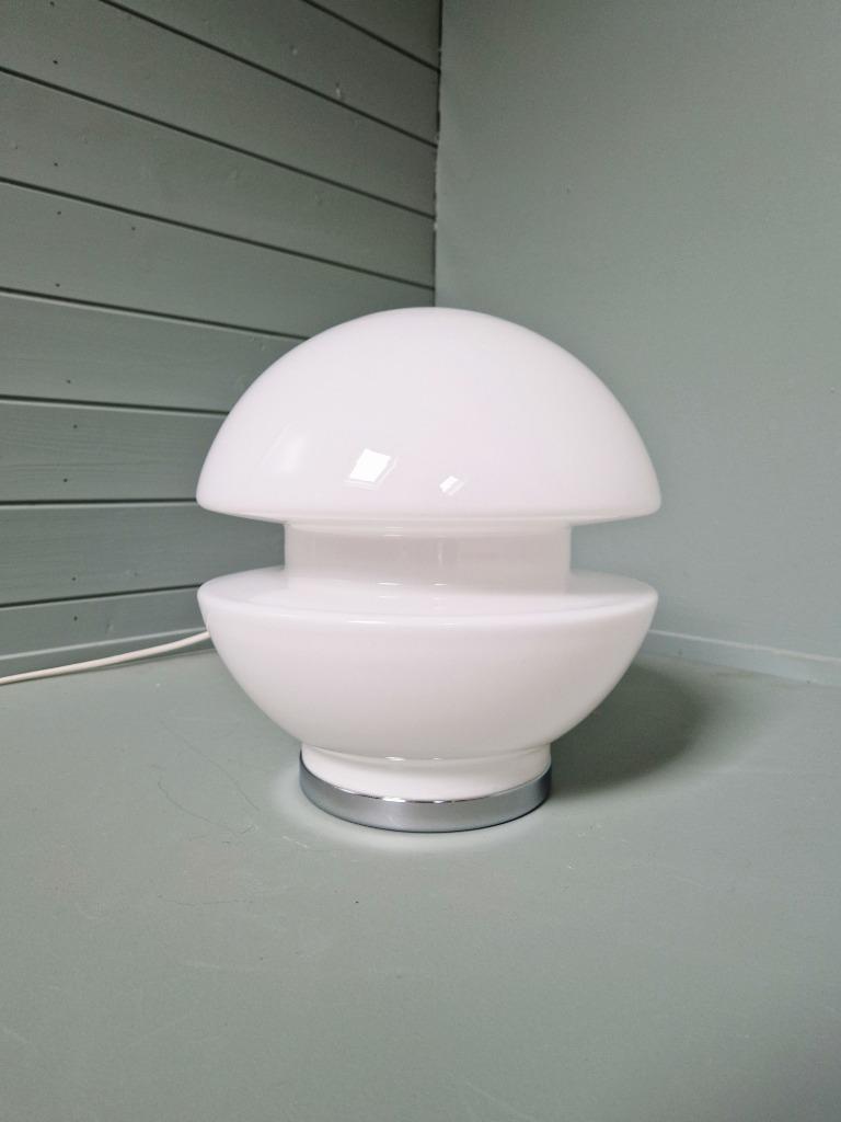 Lampe à poser Space Age en opaline blanche, 1970, Enlèvement ou Envoi