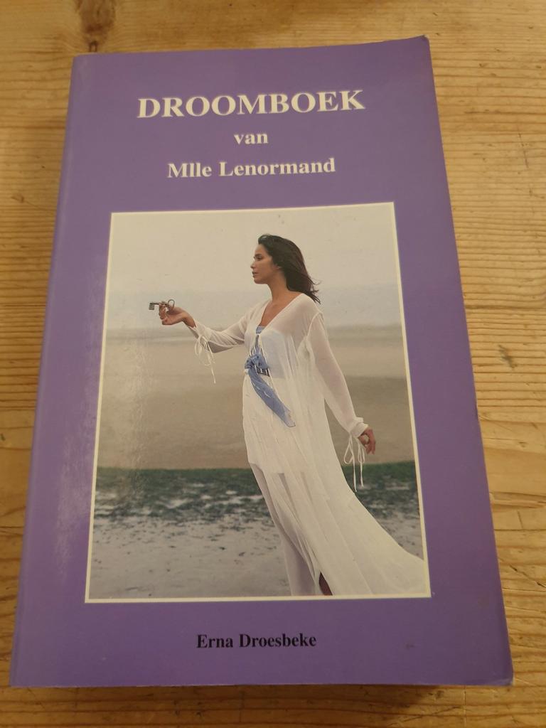 Erna Droesbeke - Het droomboek van Mlle Lenormand, Gelezen, Ophalen of Verzenden, E. Droesbeke