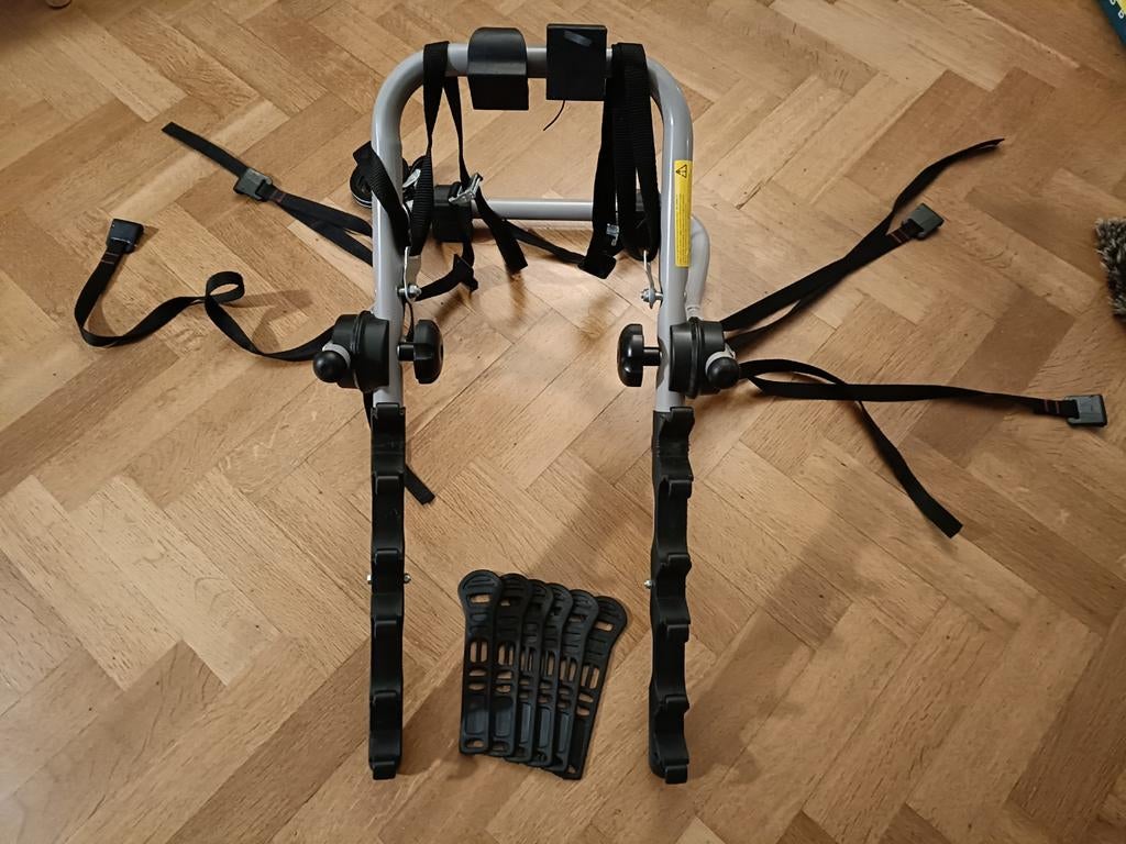 Porte velo de coffre pour 3 velo Peruzzo, Enlèvement
