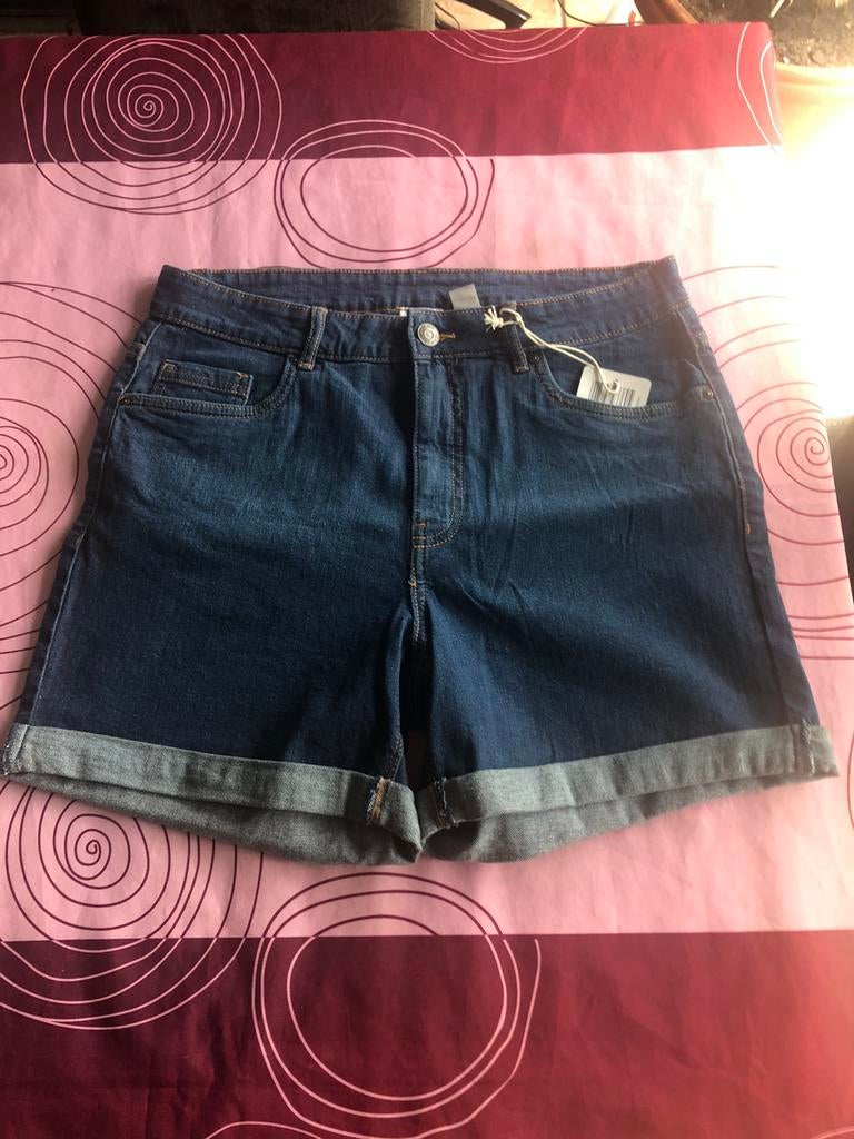 Nieuwe jeansshort maat 40, Ophalen, Nieuw, Blauw, W30 - W32 (confectie 38/40)