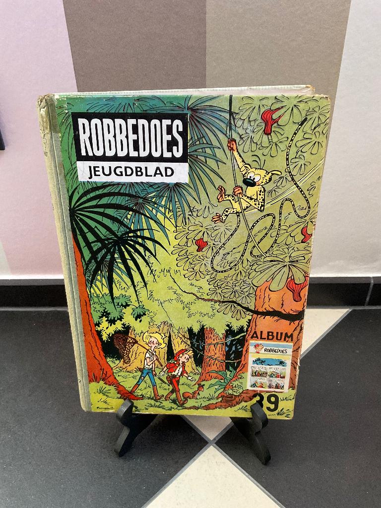 Robbedoes album 39, Boeken, Eén stripboek, Ophalen of Verzenden, Gelezen