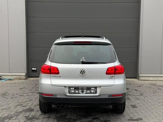 VW Tiguan pano dak benzine automaat, Auto's, Volkswagen, 4 cilinders, Leder, 5 zetels, 5 deurs