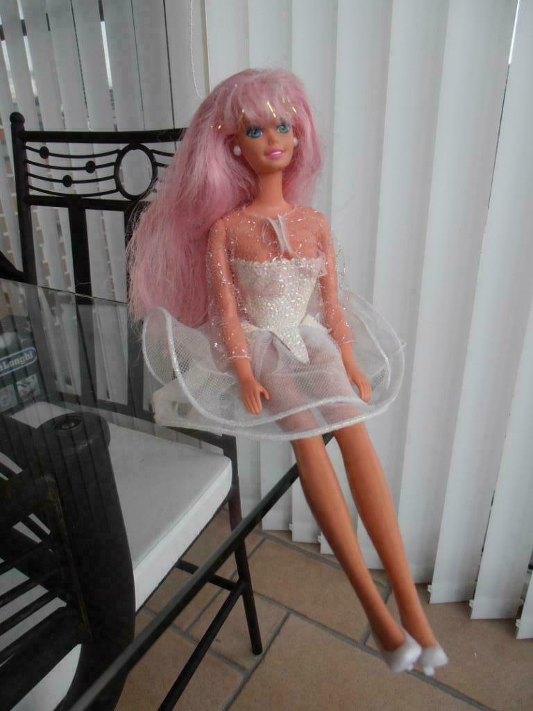 Barbie – Cheveux roses, mini robe, mini veste – MATTEL 1976, Ophalen of Verzenden, Gebruikt, Barbie