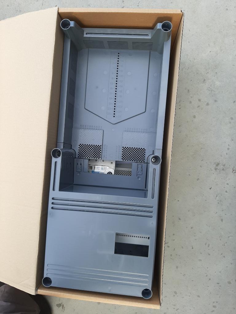 Armoire de 25D60 mètres complète 75€, Bricolage & Construction, Électricité & Câbles, Neuf, Enlèvement