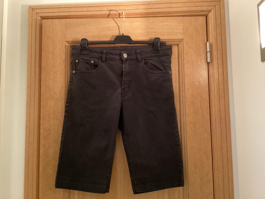Zwarte Bermuda H & M, Kinderen en Baby's, H&M, Zo goed als nieuw, Jongen, Ophalen