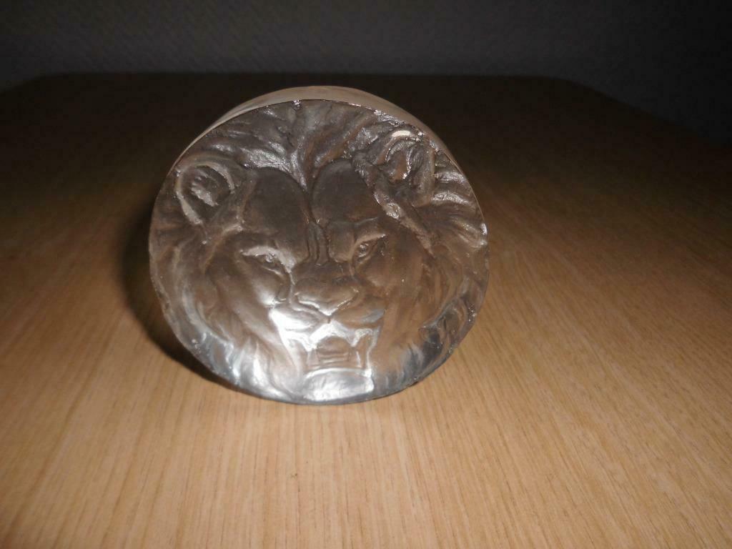 presse papier en cristal, Enlèvement