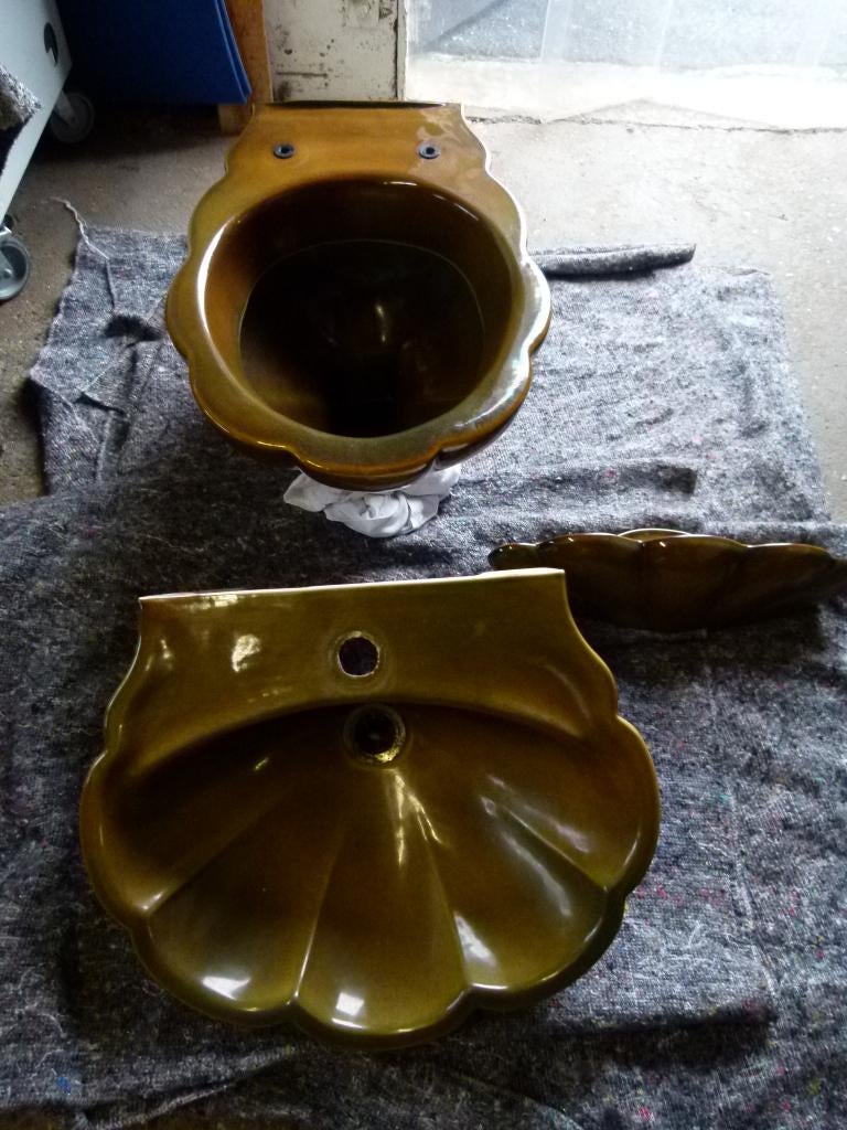 vintage wastafel + hangtoilet gasten  schelp 70er, Ophalen, Huis en Inrichting