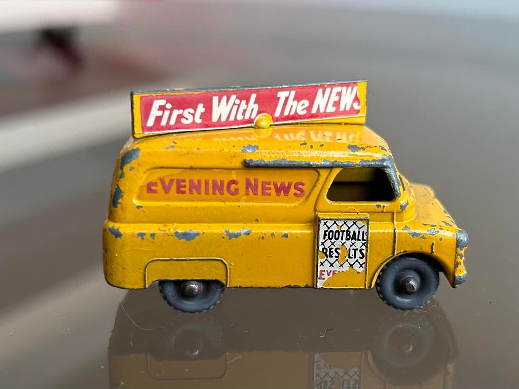 Matchbox Lesney Bedford Evening News Van 42-A 1957, Ophalen of Verzenden