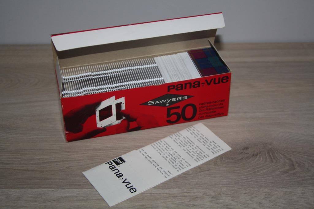 Doos met 50 Pana-vue , Dia kaders (zonder glas )klik systeem, Enlèvement ou Envoi, Comme neuf